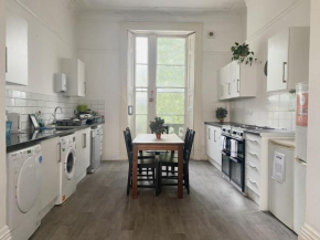 St Paul's Road Townhouse by Clifton Short Lets